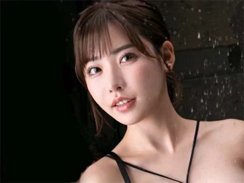 深田えいみ